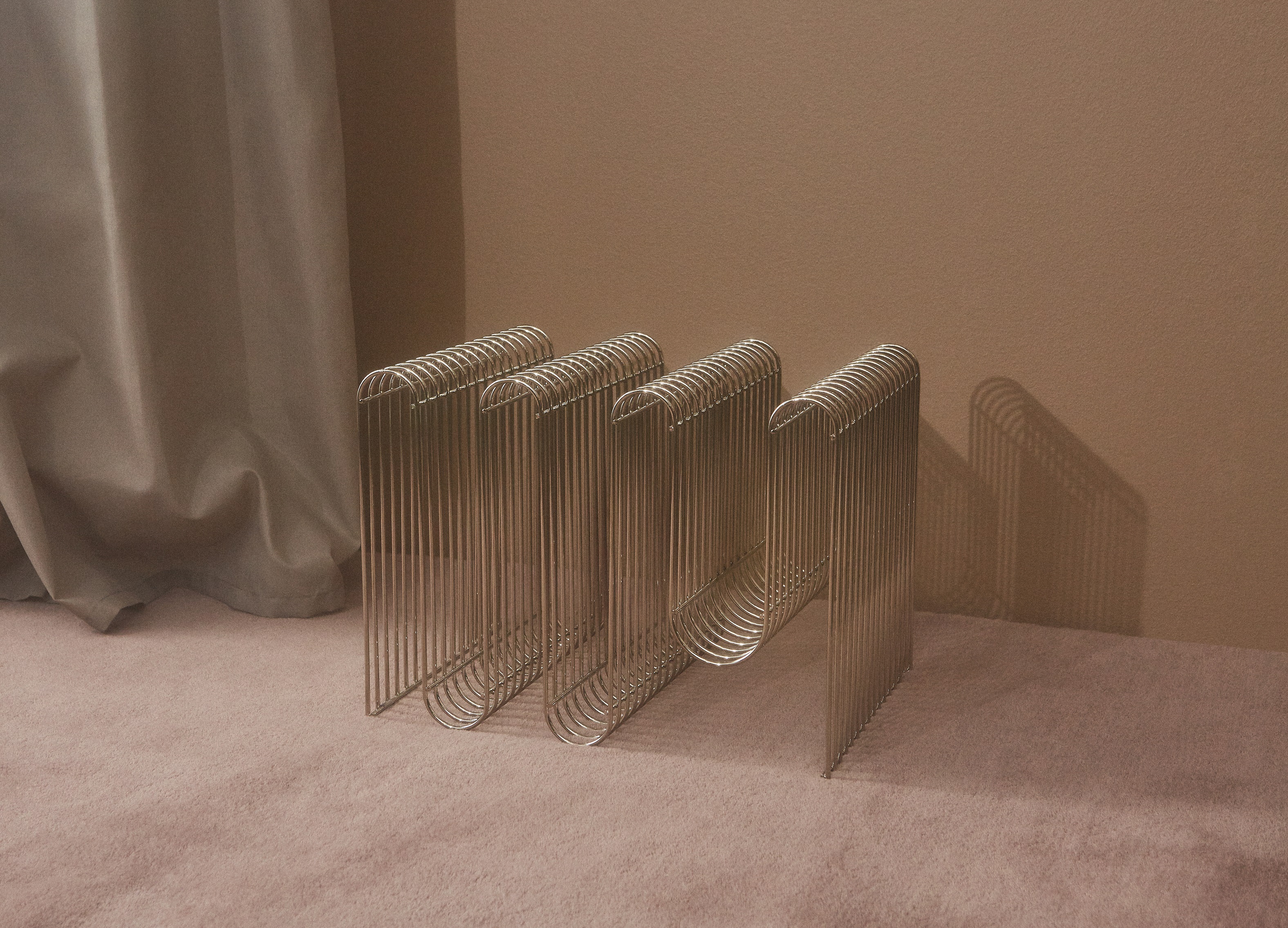 Curva magazine holder1_s